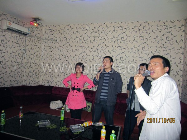 2011年10月，鄭州企鵝糧油機械有限公司--外貿部，十一國慶節(jié)團體活動！(圖1)
