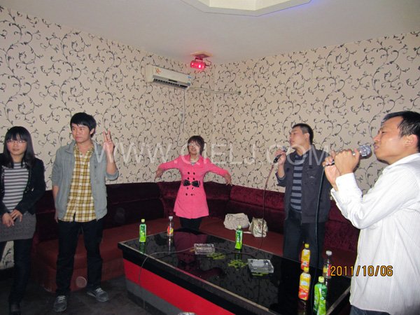 2011年10月，鄭州企鵝糧油機械有限公司--外貿部，十一國慶節(jié)團體活動！(圖2)