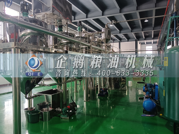 企鵝牌茶籽油雙螺桿榨油機(jī)，用心制造獲得客戶認(rèn)可(圖5)